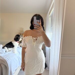 Chic Off-Shoulder Cream Mini Dress